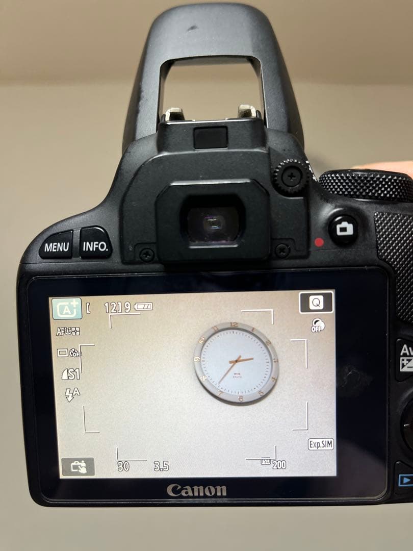 Canon EOS Kiss X7 本体　ダブルズームキット