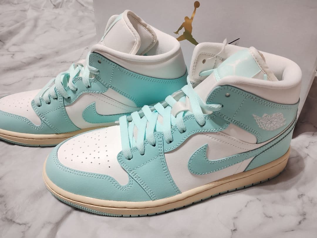 NIKE BQ6472 - 132 ウィメンズ　エア　ジョーダン　27cm