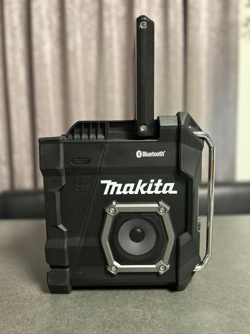 Makita Bluetoothスピーカー 充電式ラジオ(黒)MR002GZB