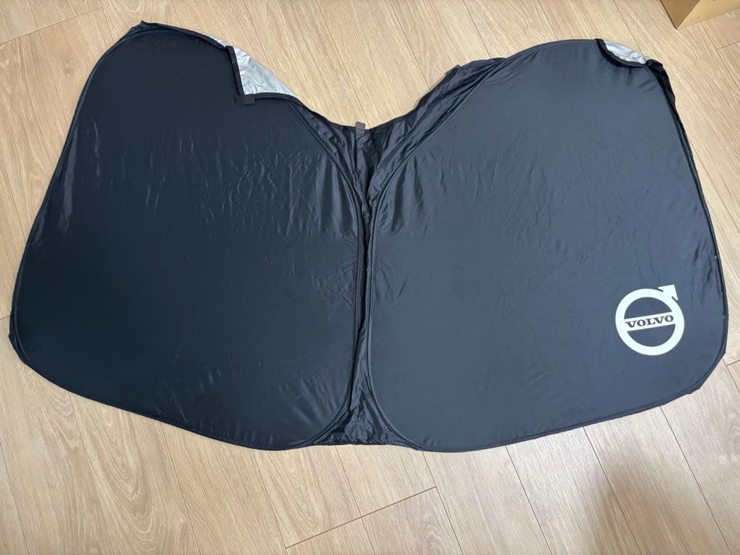 VOLVO XC60　純正ワンタッチサンシェード （フロント＆サイド）