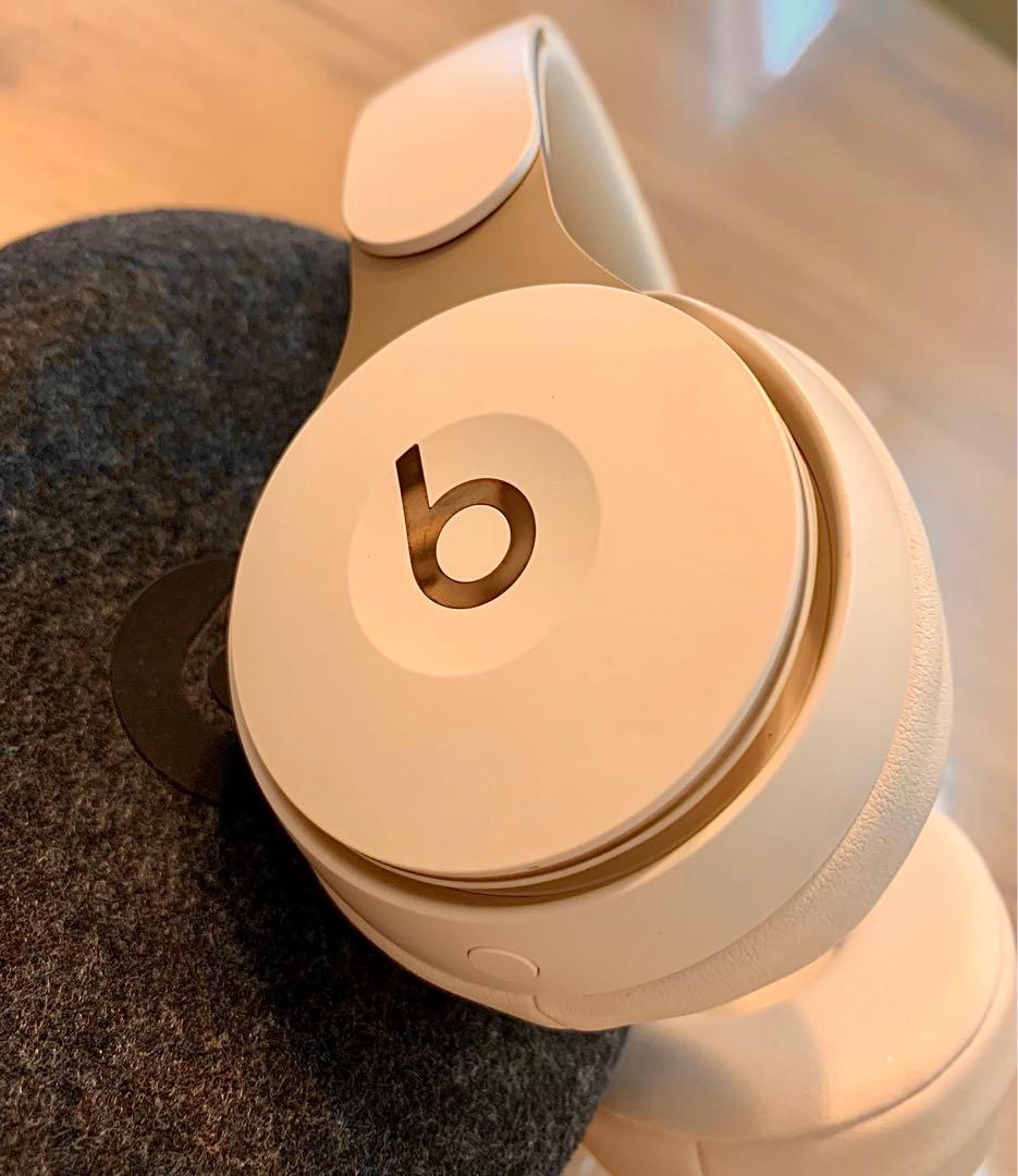 【美品】beats solo proワイヤレス ヘッドホン　ゴールド