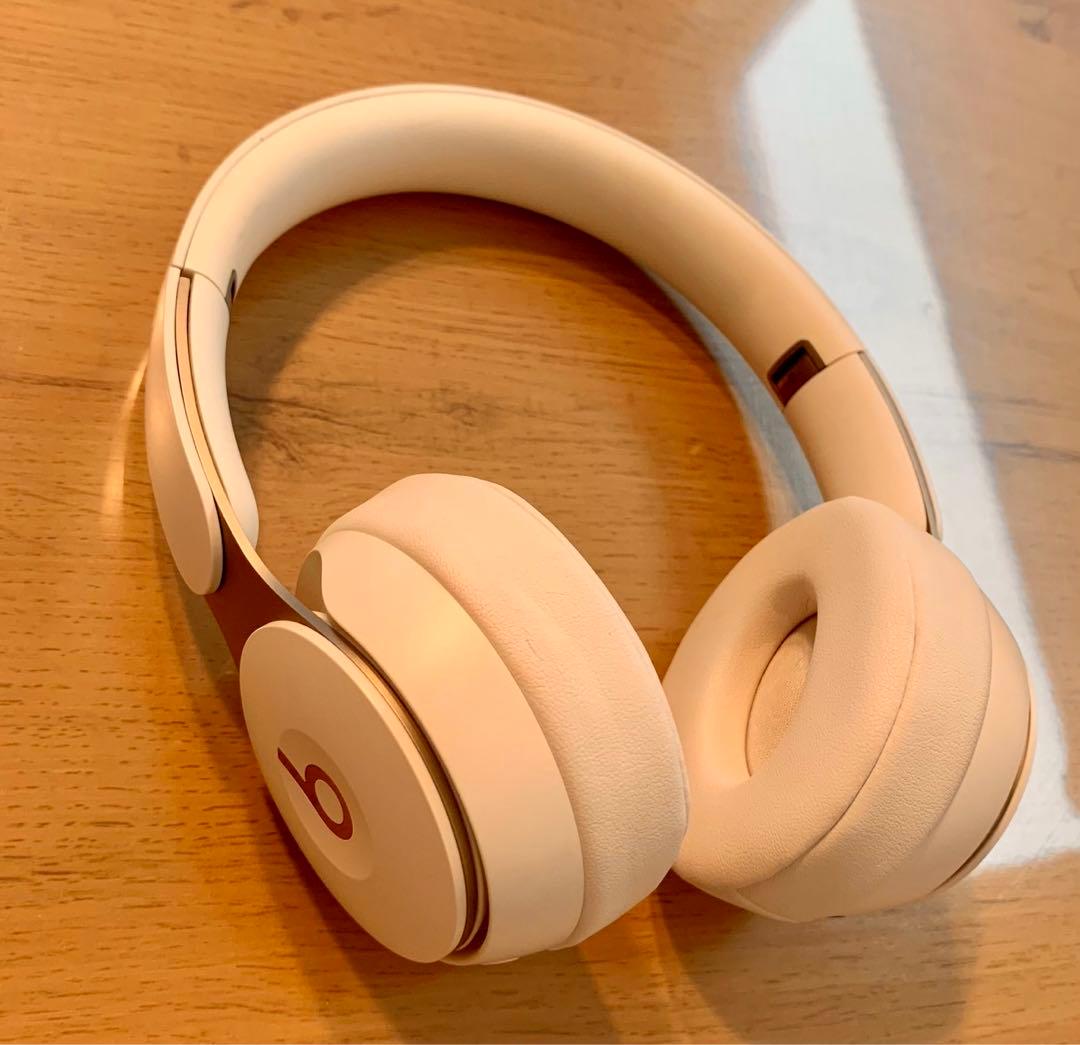 【美品】beats solo proワイヤレス ヘッドホン　ゴールド