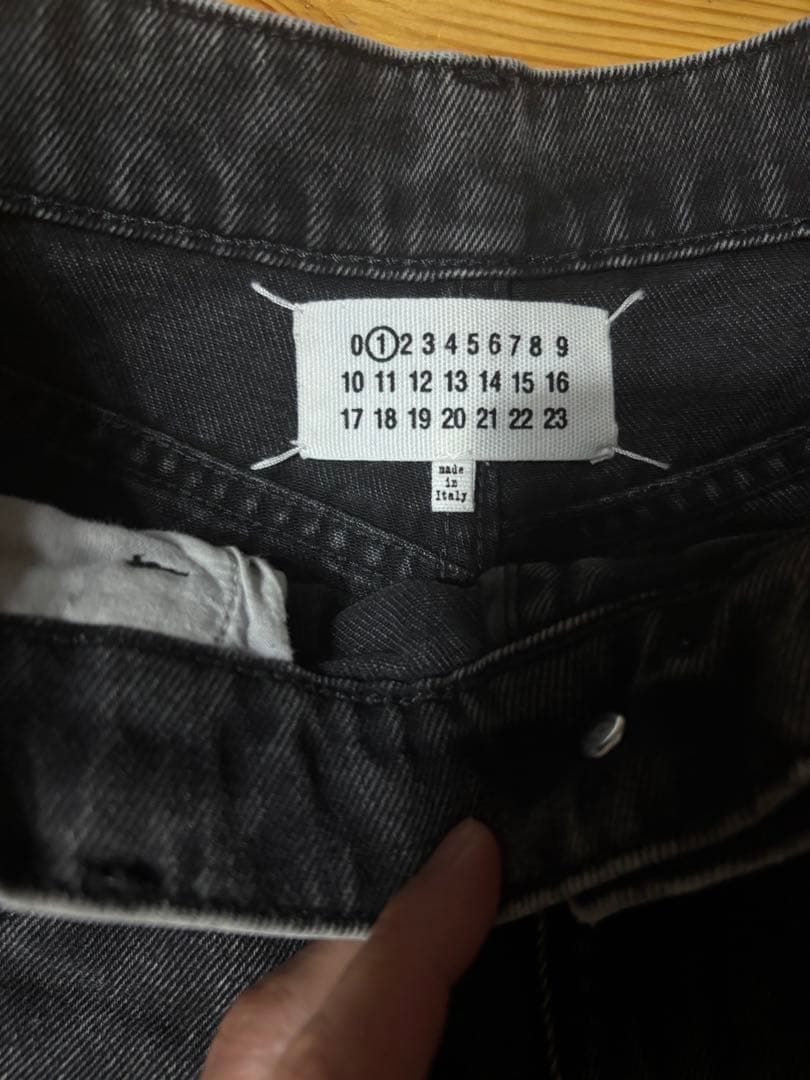 ダークグレー カットアウトデニムパンツ 42マルジェラMargiela ブラック