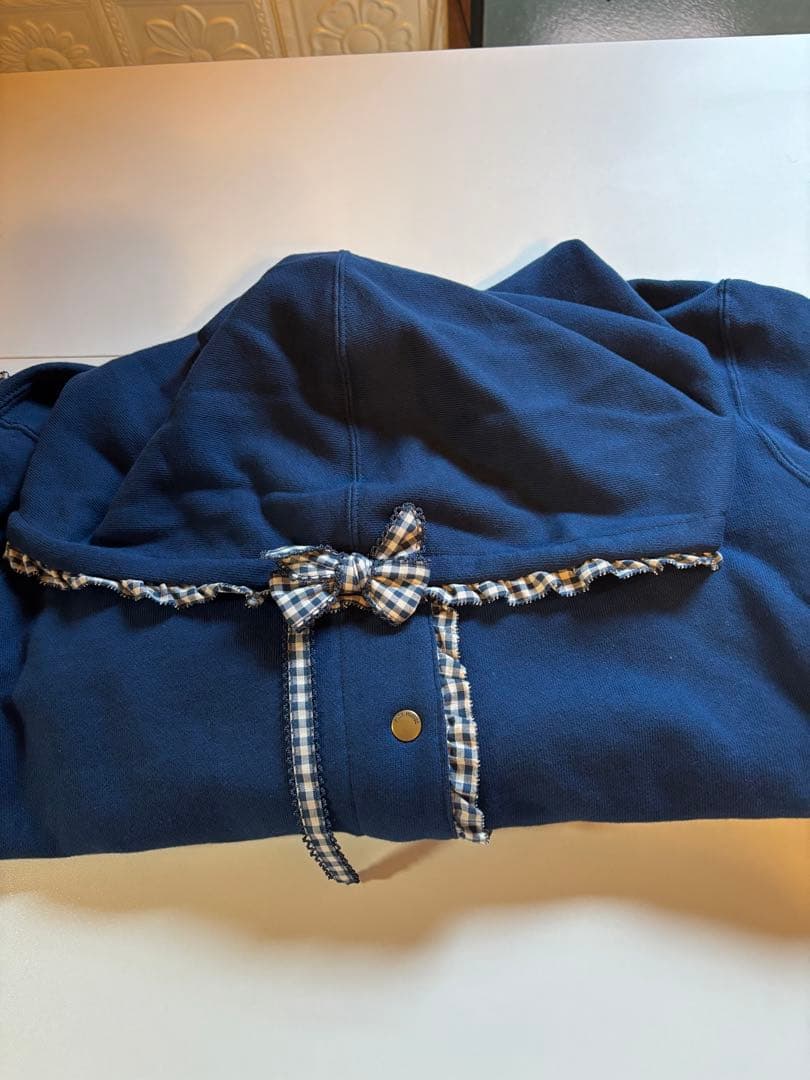 すごくお安く提供　ピンクハウス　　パーカー