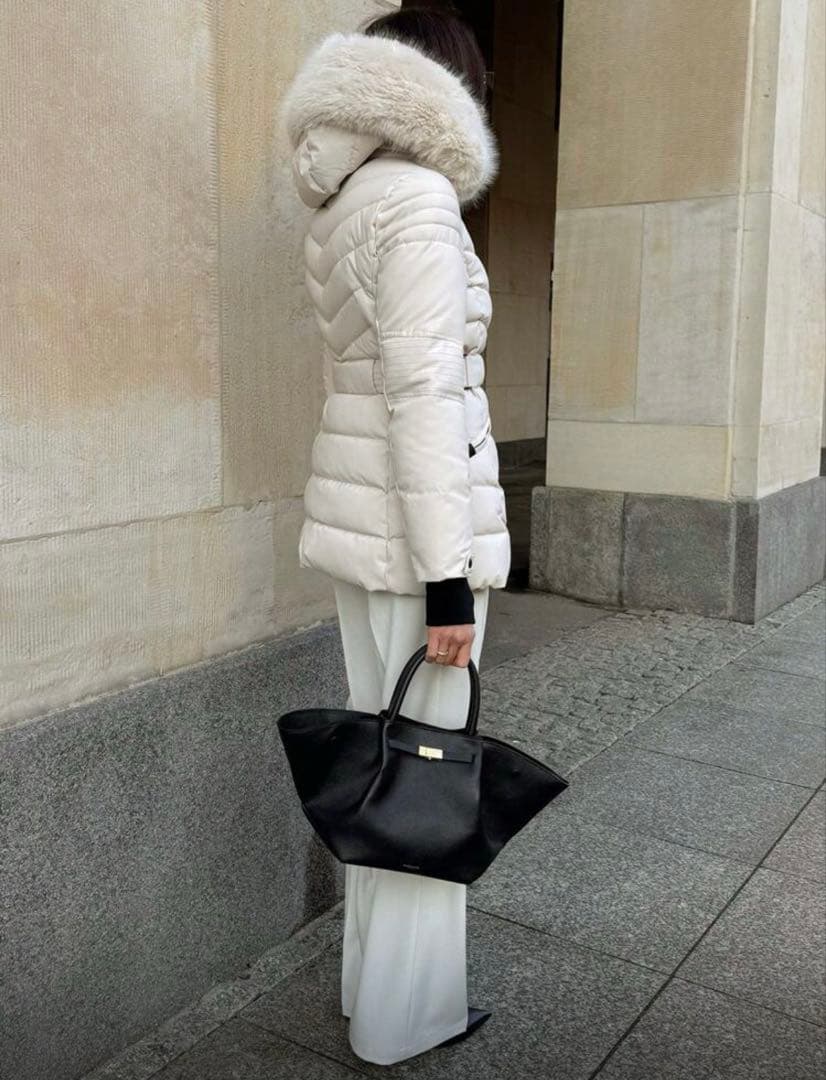 ロングダウンジャケット　新品未使用　Sサイズ