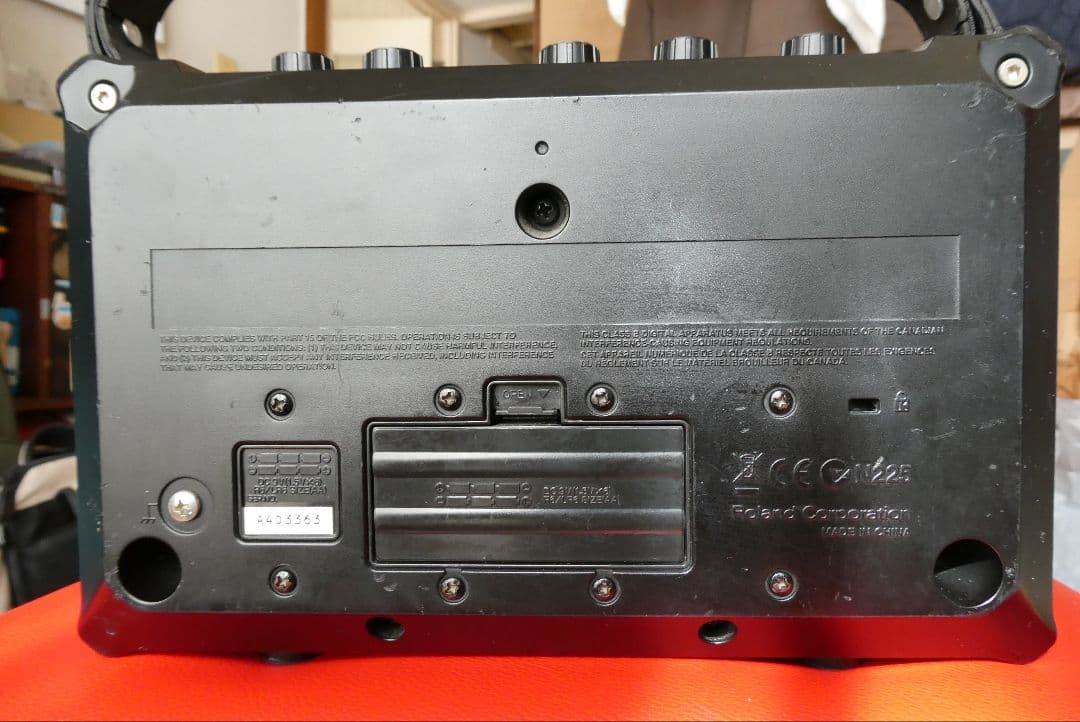 アンプ ROLAND Mobile Cube