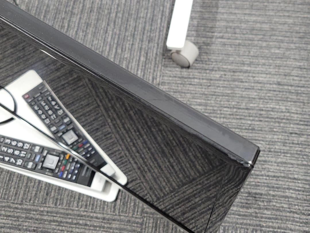 TOSHIBA 液晶カラーテレビ 32J7 2013年製 32V型