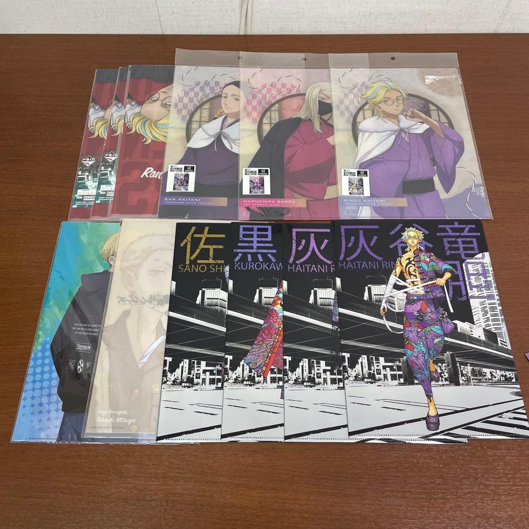❶①東京リベンジャーズ 色紙 缶バッジ 特典 ポストカード グッズまとめ売り