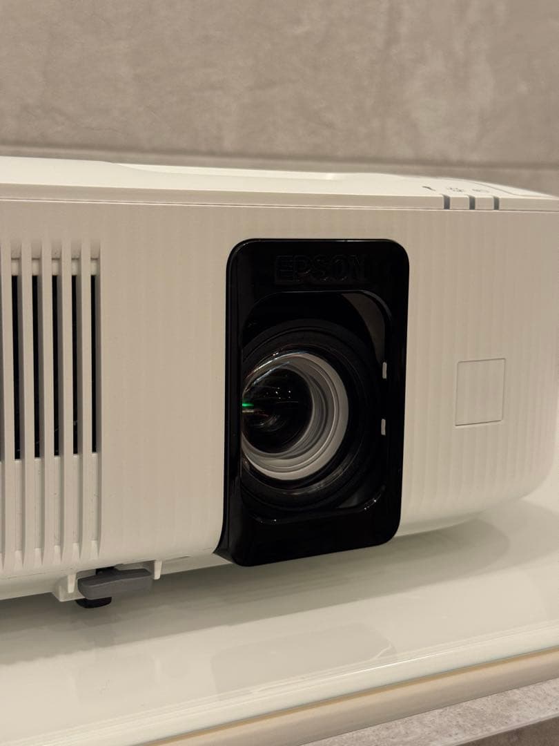 エプソン　プロジェクター　EH-TW6250