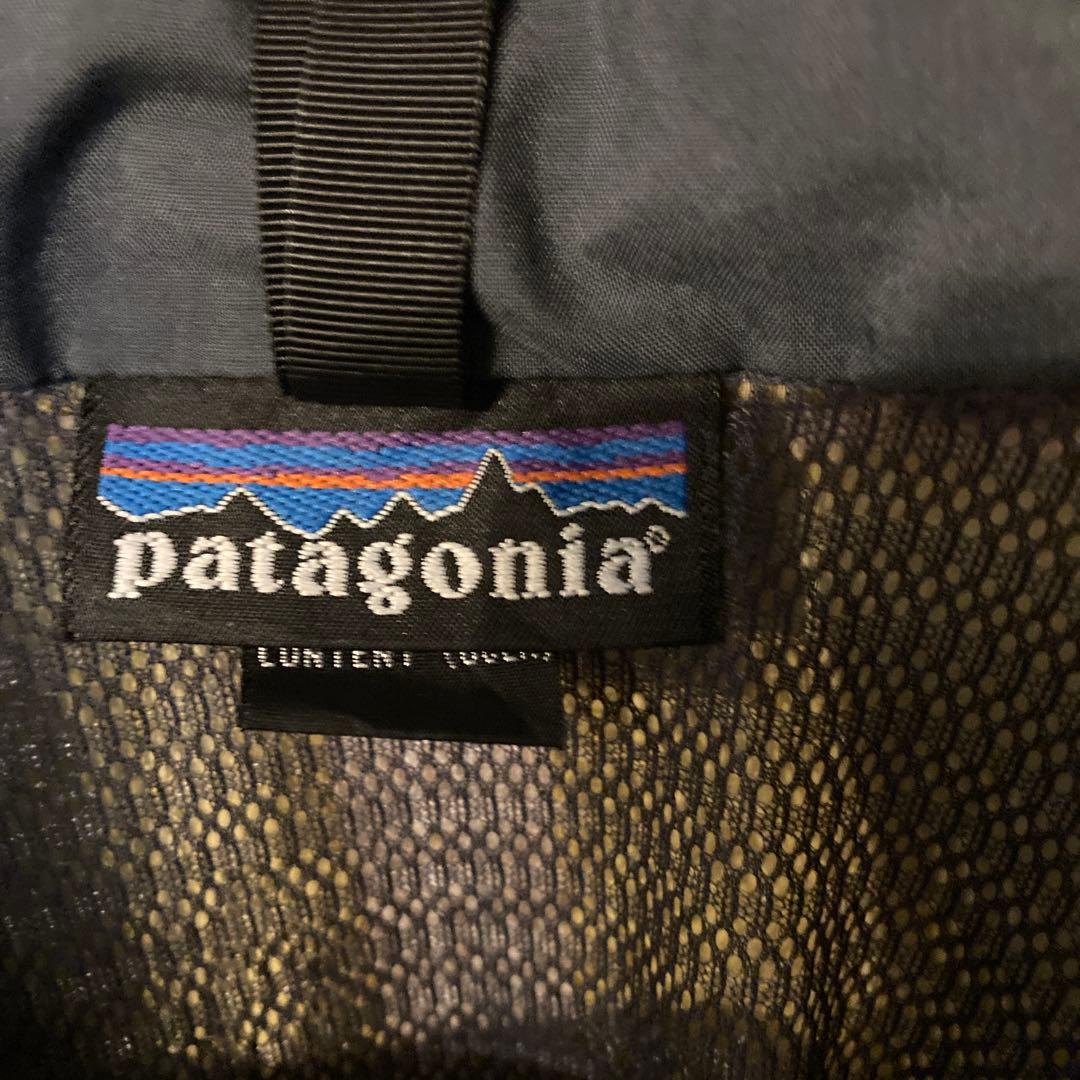 patagonia マウンテンパーカー グレー