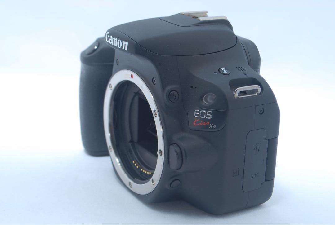 美品✨Canon Kiss X9✨一眼レフカメラ✨スマホ転送OK 迷ったらコレ