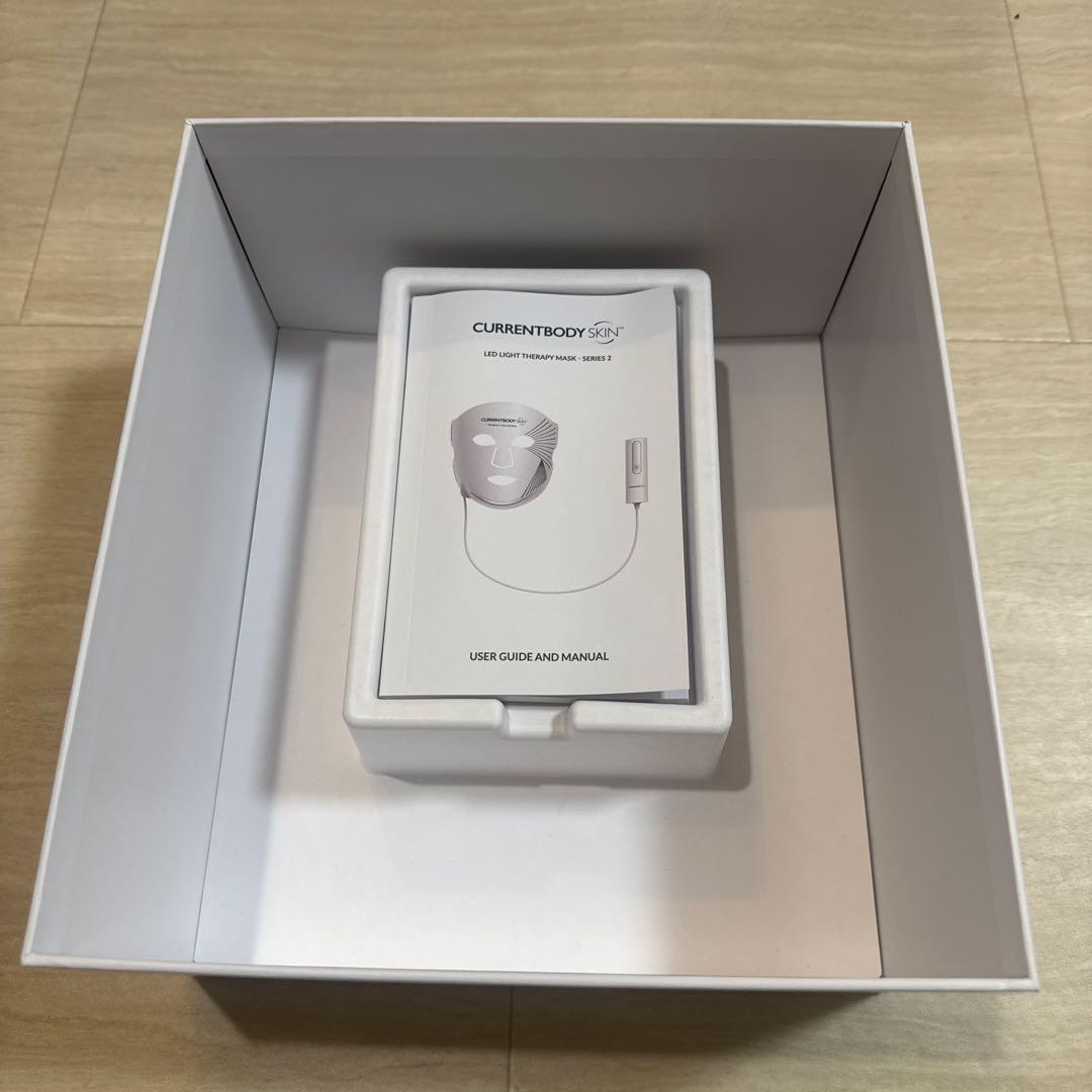 ボディ・フェイスケア CURRENTBODY SKIN LED LIGHT THERAPY MASK