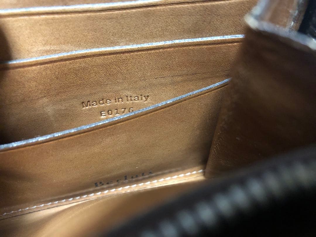 ☆美品☆ベルルッティ イタウバ　長財布　ダークグリーン　ゴールデンパティーヌ