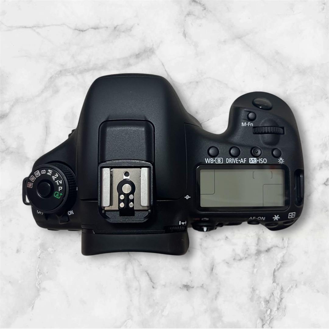 ★美品★Canon EOS 7D Mark II デジタル一眼レフカメラ