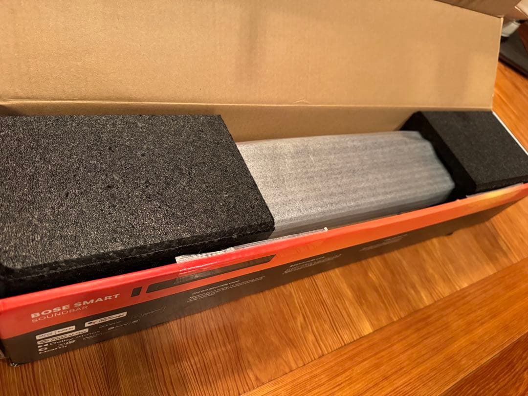 Bose スマートサウンドバー 本体と付属品