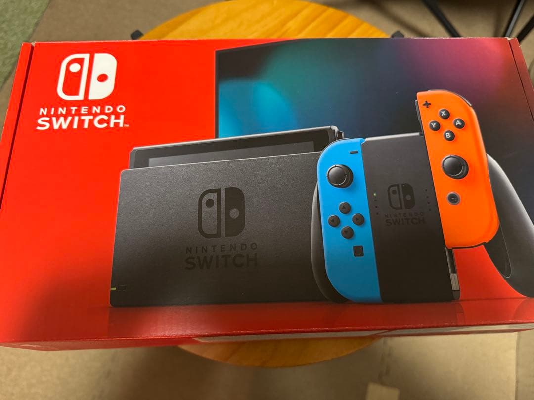 Nintendo Switch 本体　ネオン