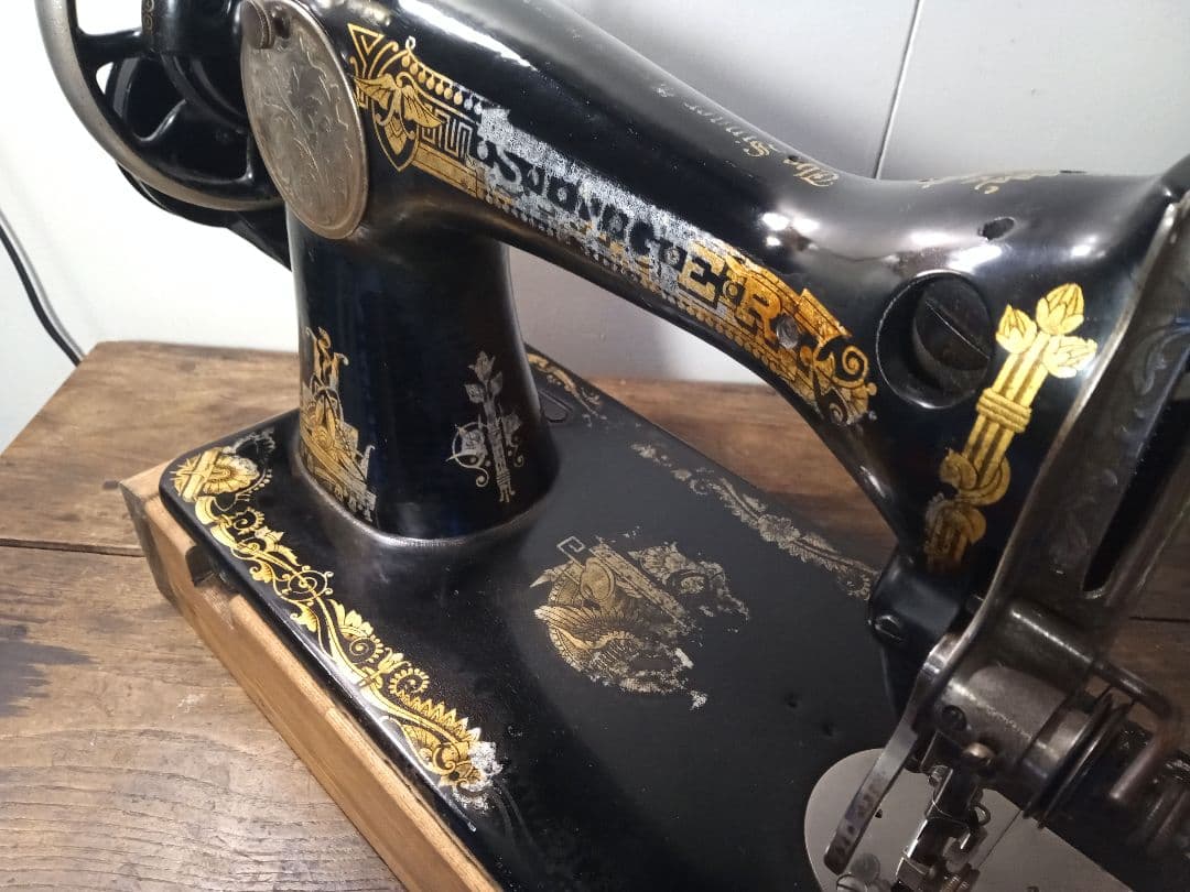 数日限定セール　SINGER　縫うためのアンティークミシン　スフィンクス　手回し