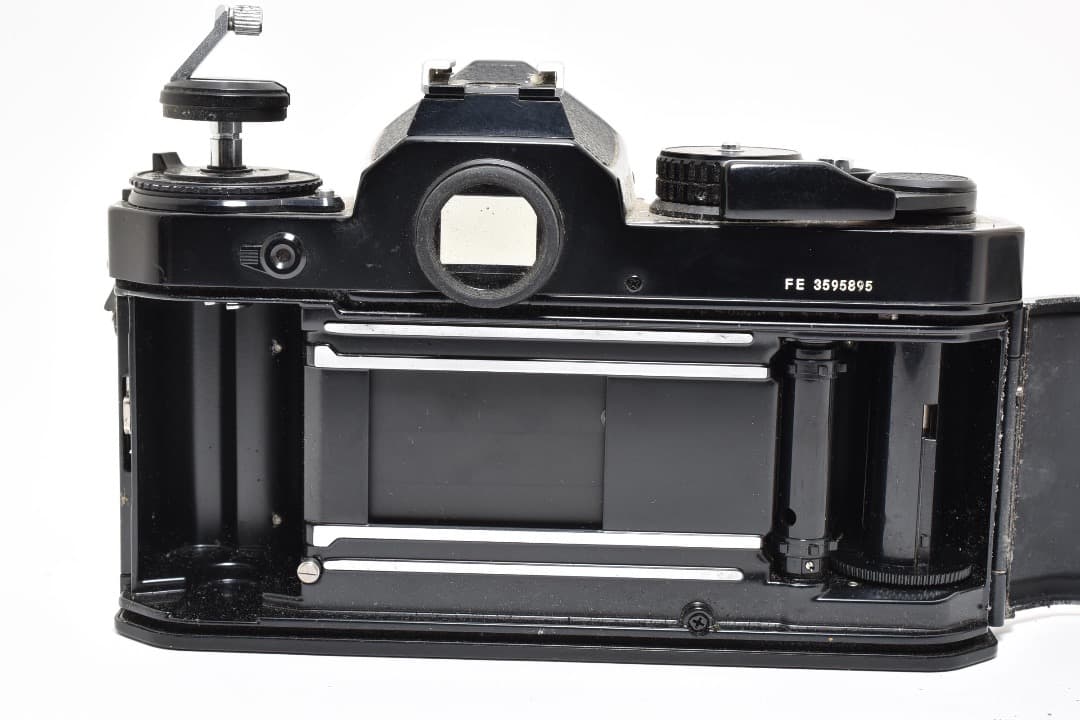 ★良品★ NIKON FE ニコン ボディ SS502 #1084