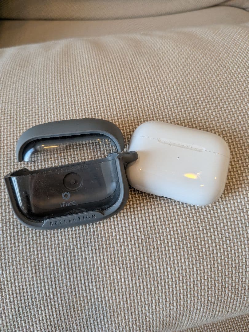 ２/４まで限定価格【ケースとtypeCケーブル付】AirPods Pro 2