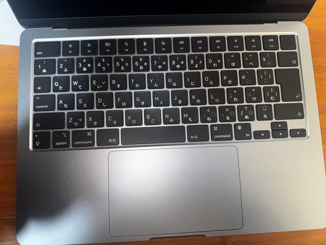 MacBook本体 Apple MacBook Air (M2, 8GB, 256GB)