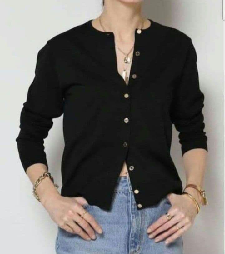 【試着のみ】MUSEDeuxiemeClasseクルーネックカーディガン金ボタン