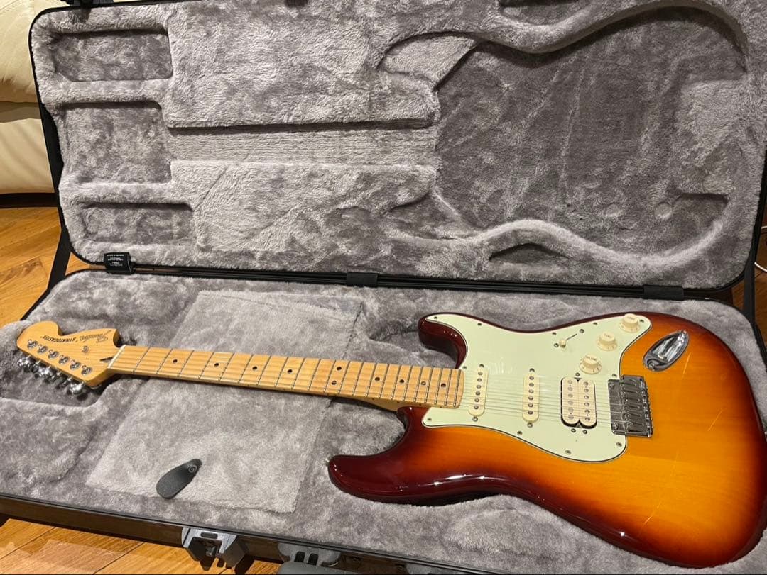 ギター Fender Deluxe Stratocaster HSS