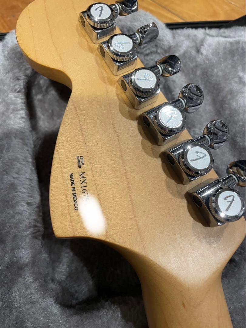 ギター Fender Deluxe Stratocaster HSS
