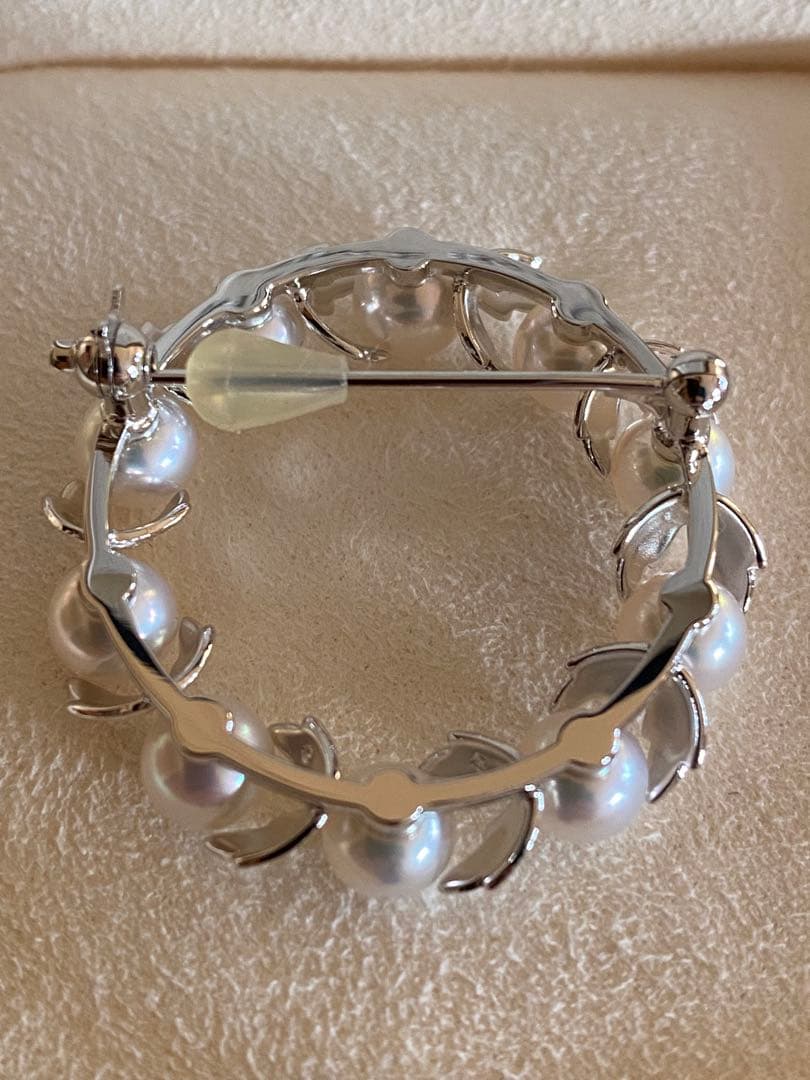 ミキモト　ブローチ　葉彫り　入学式　卒業式　結婚式