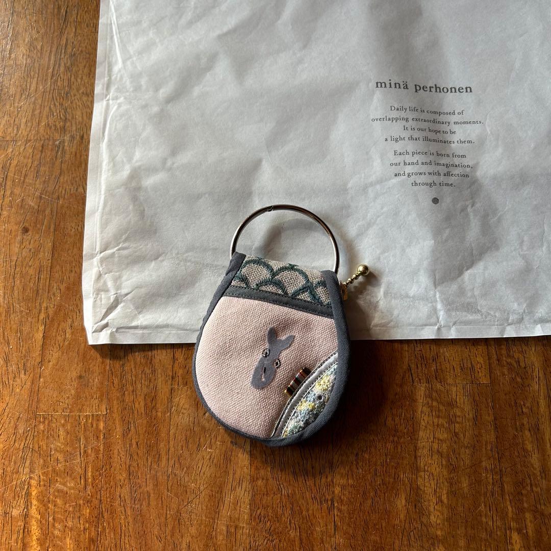 ミナペルホネン　スマホポーチ　キルト　forestdiamond