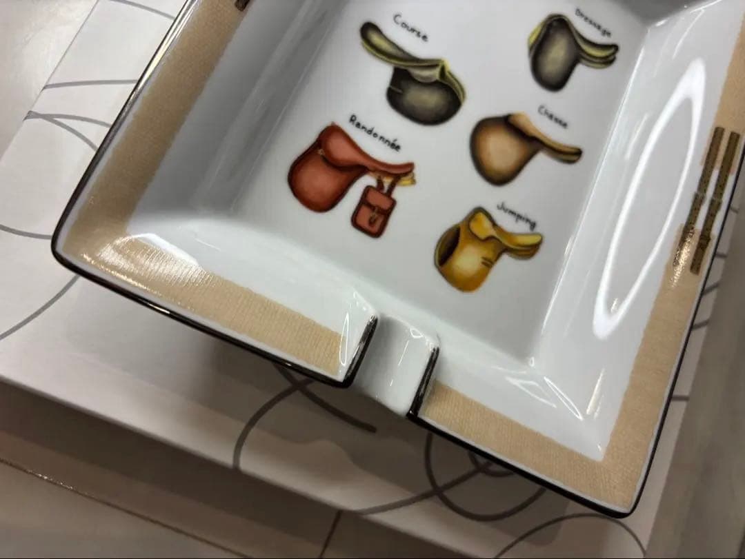 エルメス　馬具デザイン　陶器灰皿　小物入れ