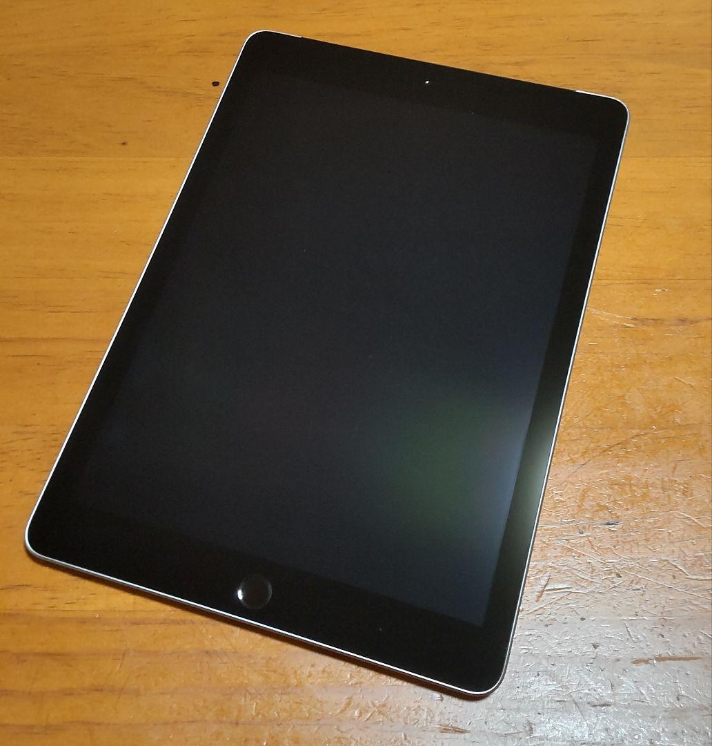 Apple iPad (第6世代) シルバー32GB