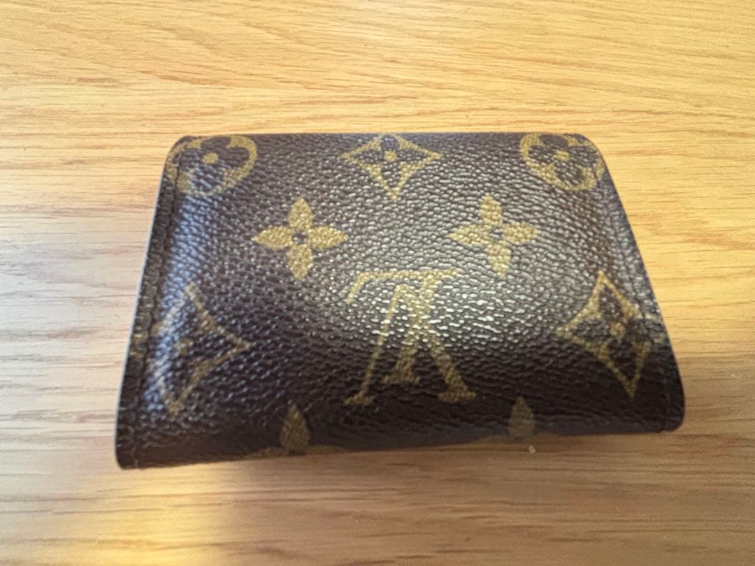ルイヴィトン　カード　　小銭　フランス