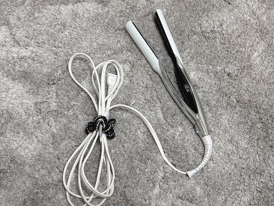 美品 ReFa ストレートヘアアイロン ホワイト/シルバー リファ