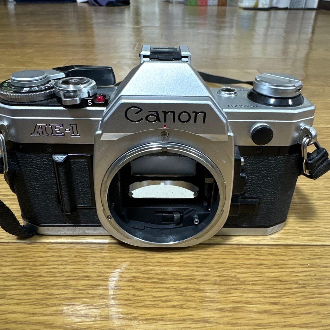 Canon AE-1 一眼レフカメラ 35mmフィルム