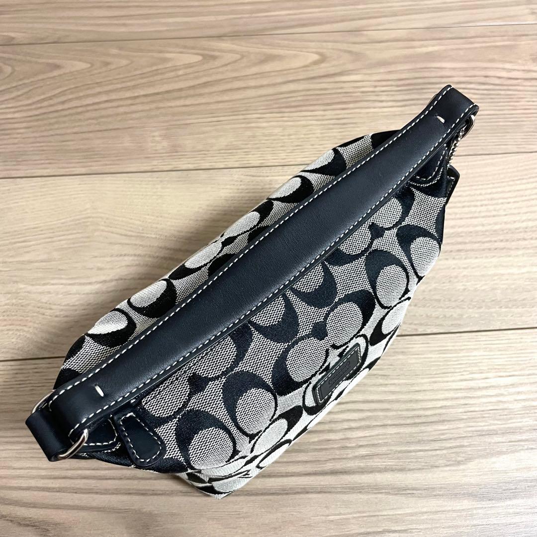 未使用/コーチ　アクセサリーポーチ　シグネチャー　ブラック　キャンバス　レザー