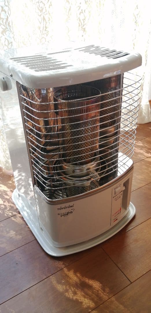 超コンパクト!!　可愛いトヨトミ石油ストーブ　RS-H29N