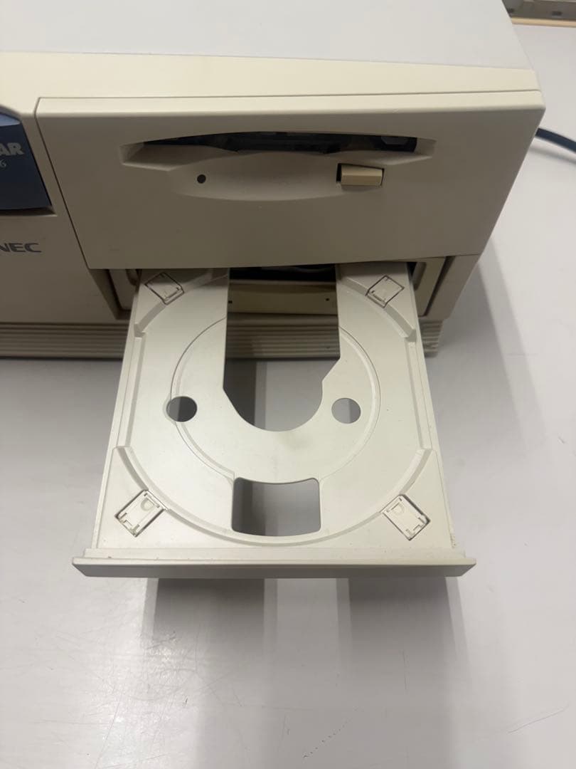 PC-9821 V16 本体 通電確認済み （ジャンク）