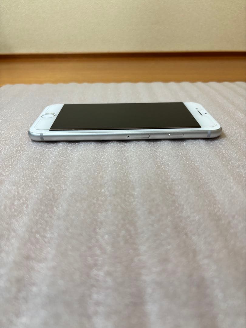 iPhone8 64GB シルバー　動作確認済