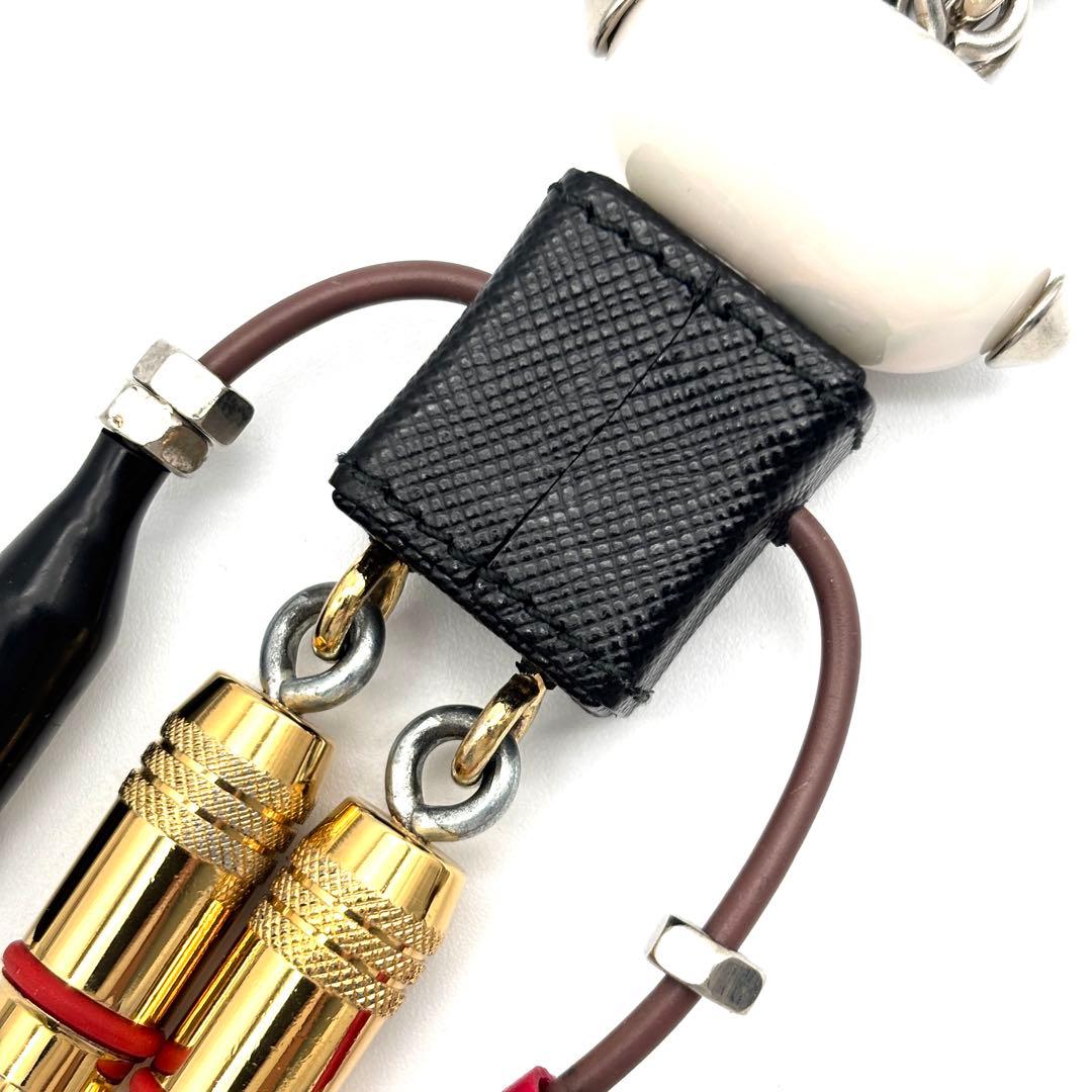 未使用級 プラダ エドワード キーホルダー ロボット 三角ロゴ サフィアーノ 黒