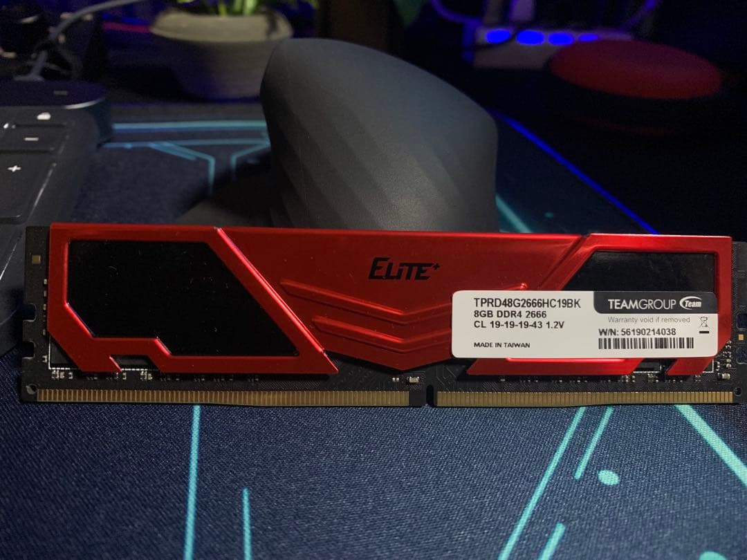 メモリー TEAMGROUP Elite 16GB DDR4 2666MHz