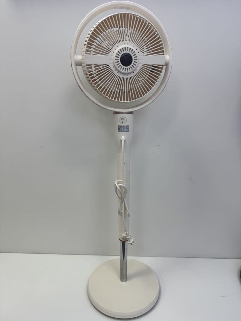 ホワイト 360度回転サーキュレーター リモコン付き　新品