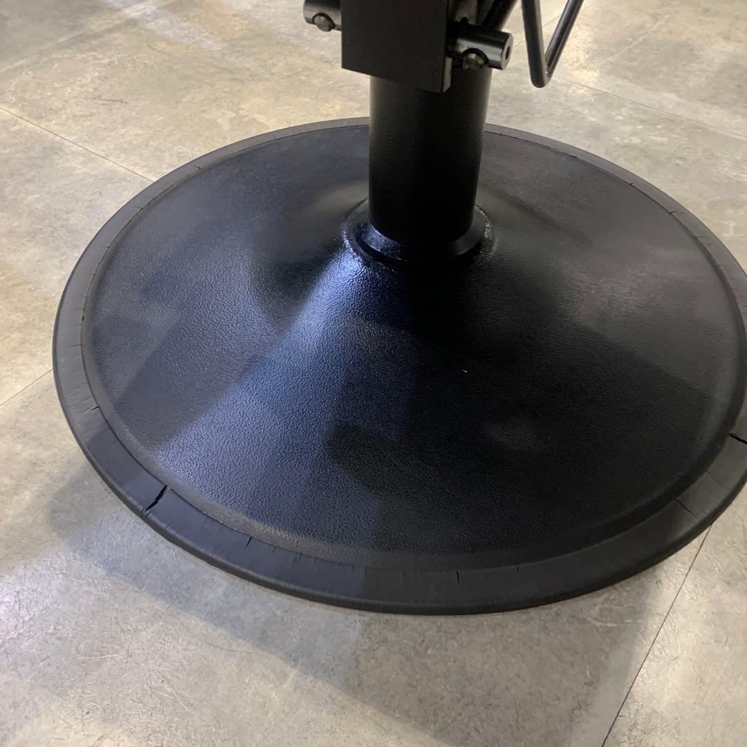 サロン用黒の回転式ウッドチェア