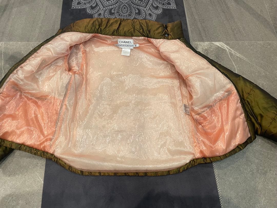 CHANEL ダウンジャケット40 silk 100% オーバーサイズ