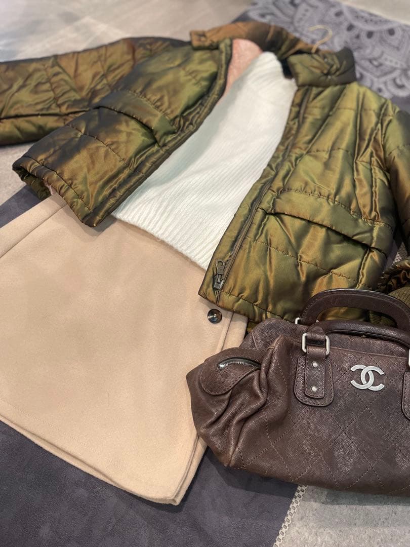 CHANEL ダウンジャケット40 silk 100% オーバーサイズ