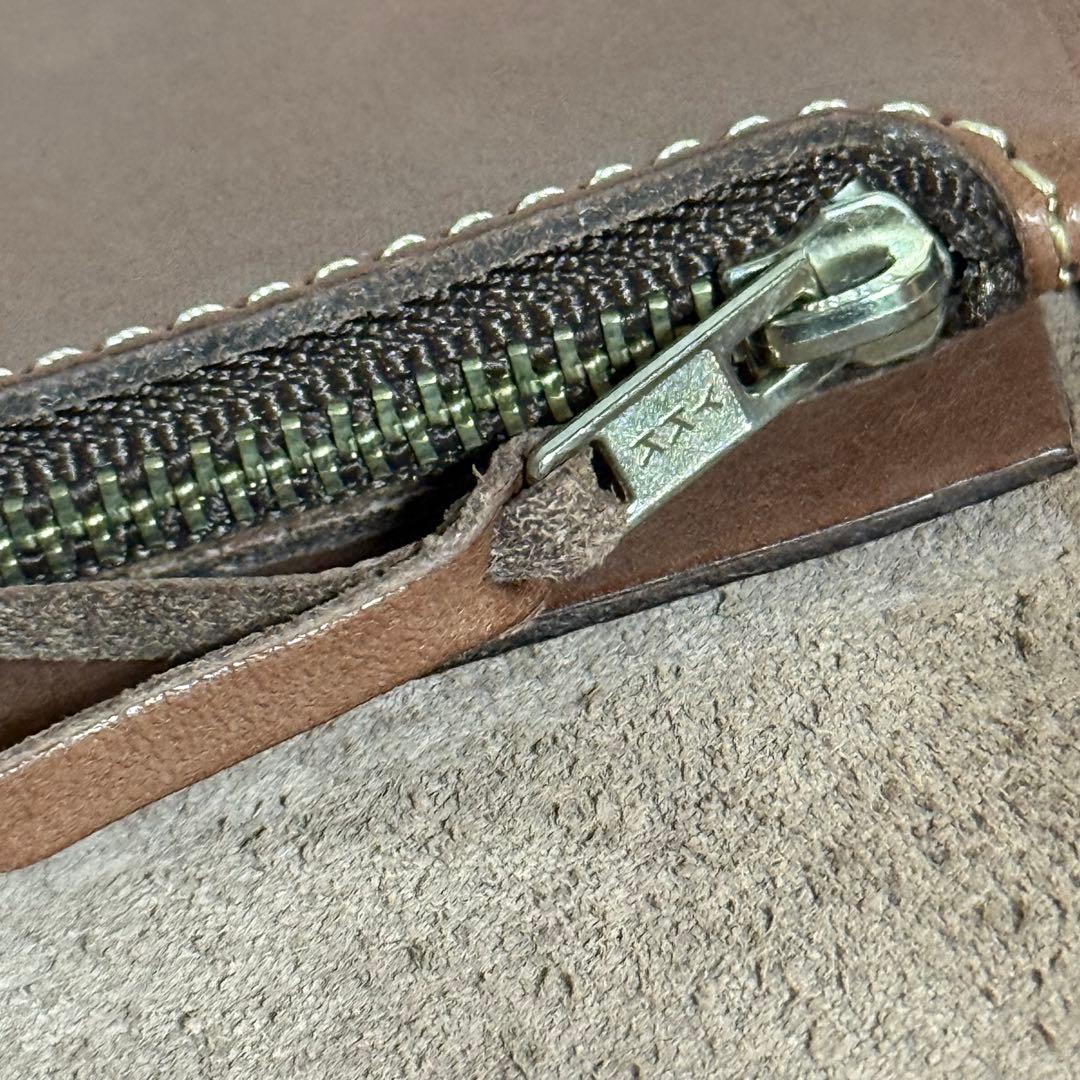 ⭐️未使用⭐️レッドムーン　二つ折り財布　ブラウン　レザー　長財布