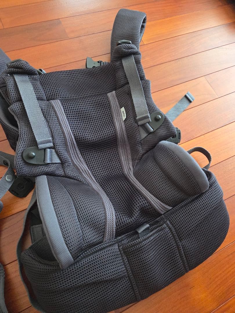 Aprica アップリカ ラクリス (ダークグレー) 抱っこ紐