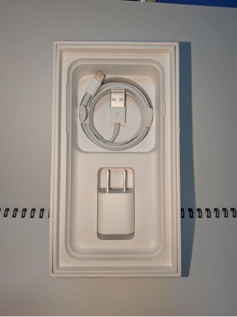 Apple iPhone7 ゴールド 本体 付属品付き