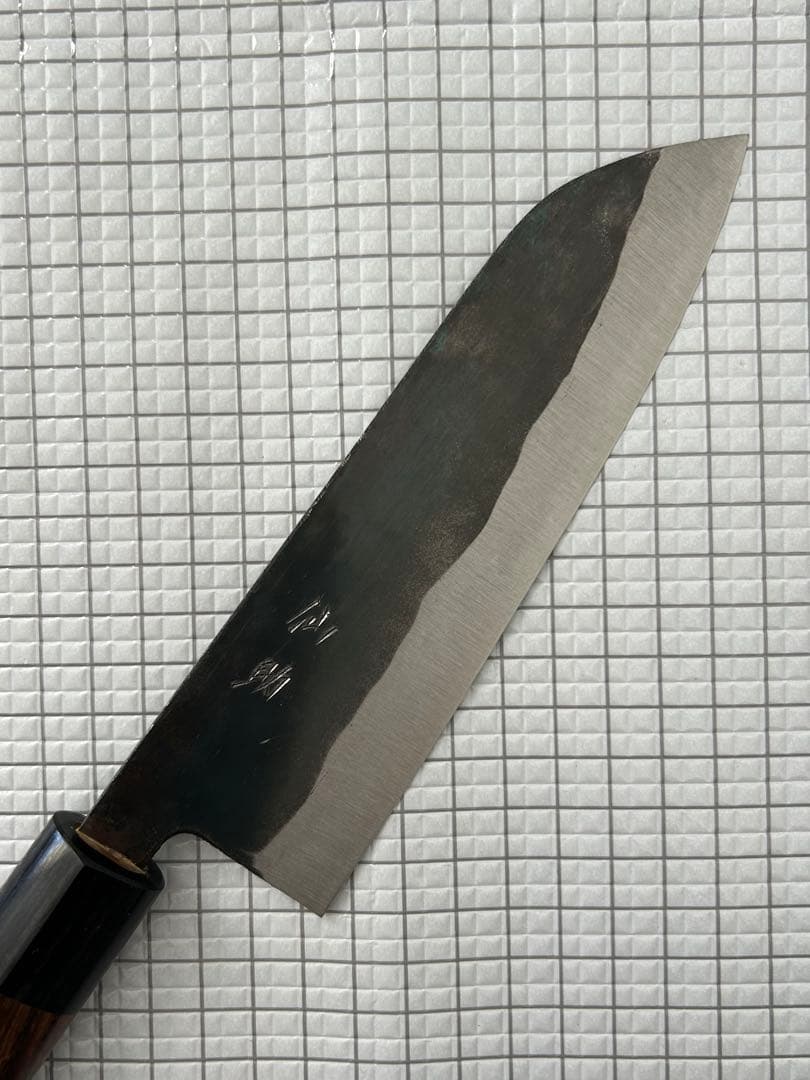 仙助 三徳 包丁 170mm 安来鋼 青紙二号 紫檀シノギ柄 黒打ち ②