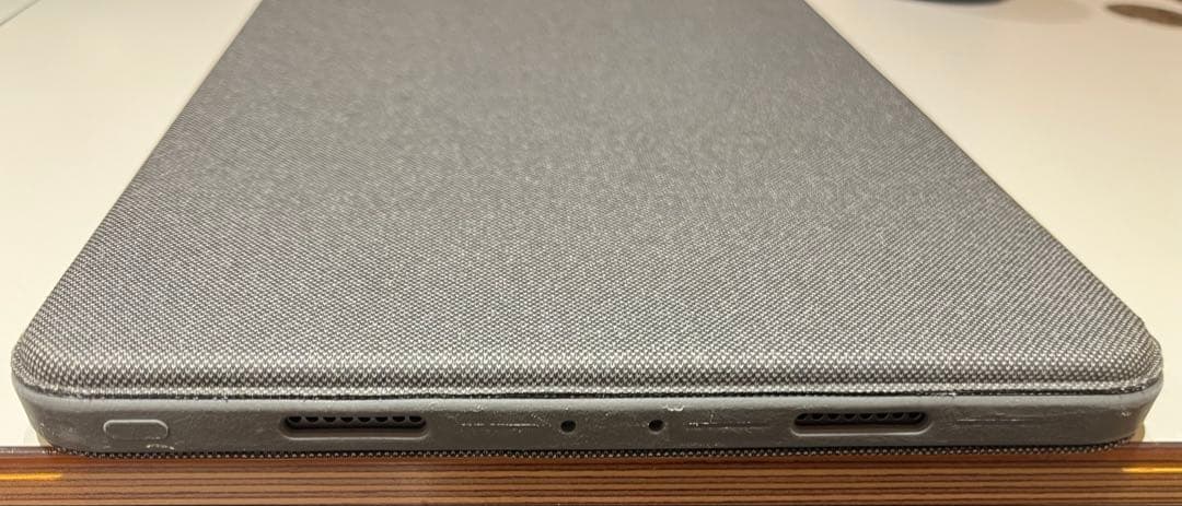 combo touchkeyboard Logicool iPadPro用