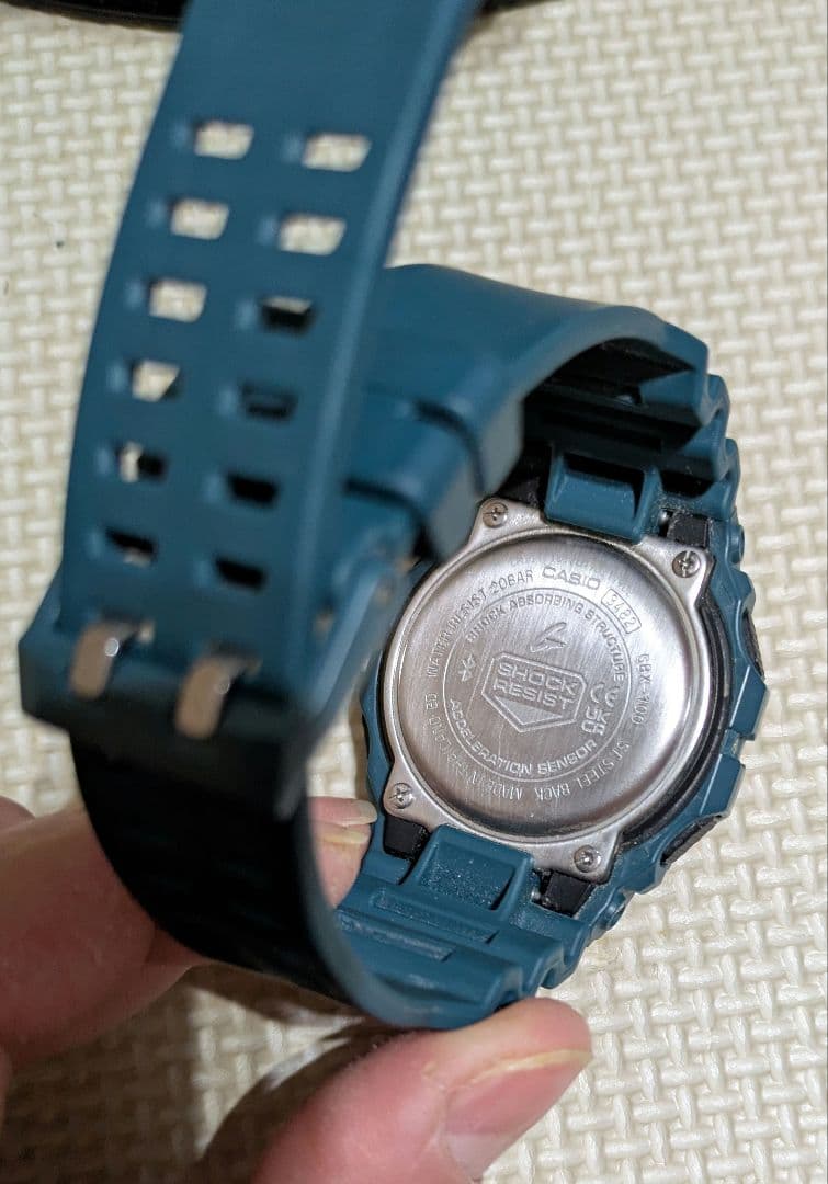 最終値下げ　CASIO G−SHOCK GBX−100−2DR